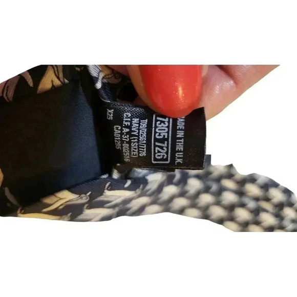 St Michael from Marks & Spencer Necktie Pure Silk Blue Penguins UK Whimsical - Picture 10 of 14